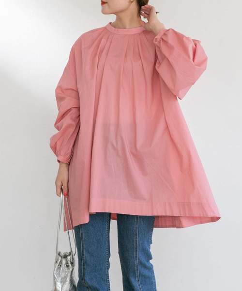 UR Lab.（アーバンリサーチラボ）の「テントラインボリュームブラウス（Tシャツ/カットソー・レディース・カーキ/ピンク/ベージュ/オフホワイト・FREE）」の5枚目の写真