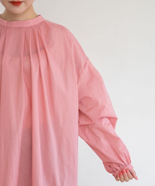 UR Lab.（アーバンリサーチラボ）の「テントラインボリュームブラウス（Tシャツ/カットソー・レディース・カーキ/ピンク/ベージュ/オフホワイト・FREE）」の21枚目の写真