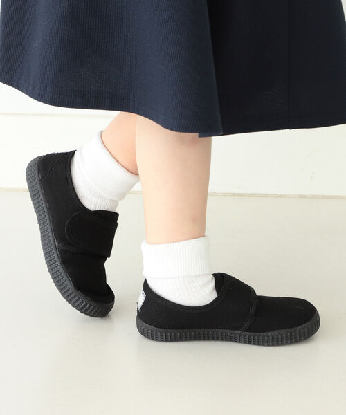 こども ビームス（コドモビームス）の「La Cadena / 別注 BLUCHER シューズ（13.5～17cm）（スニーカー・キッズ・ブラック・15cm/16cm/14cm/14.5㎝/16.5cm/13cm）」の3枚目の写真