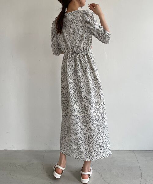 MAJESTIC LEGON（マジェスティックレゴン）の「オトナパターンIラインワンピース（ワンピース・レディース・ブラック系その他/イエロー系その他/ホワイト系その他2/ブルー系その他2・SMALL/MEDIUM）」の9枚目の写真