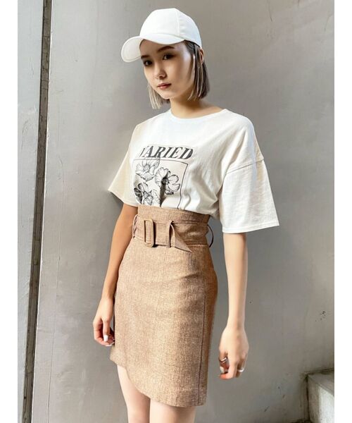 EMODA（エモダ）の「ヴィンテージプリントTシャツ（Tシャツ/カットソー・レディース・ホワイト/ブラック/ブルー・FREE）」の15枚目の写真