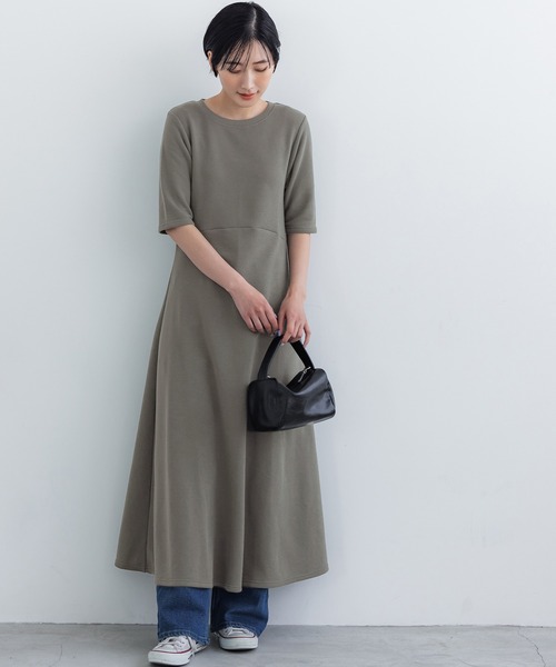 coca(coca)(コカ)の「女っぽラインスウェットワンピース(ワンピース・レディース・カーキ/ブラック・L/M)」の2枚目の写真