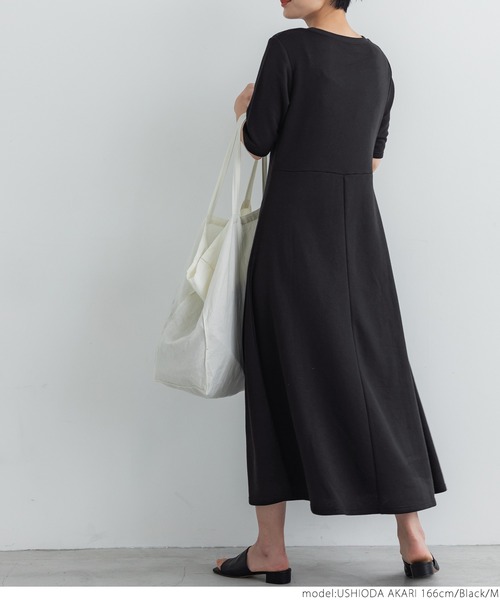 coca(coca)(コカ)の「女っぽラインスウェットワンピース(ワンピース・レディース・カーキ/ブラック・L/M)」の12枚目の写真