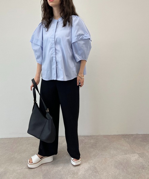 toucher du brise(トゥシェドブリーズ)の「甘め ボリュームスリーブ ブラウス(シャツ/ブラウス・レディース・ブラック/パープル/オフホワイト/サックスブルー・M)」の20枚目の写真