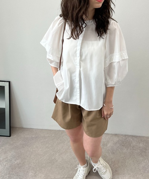 toucher du brise(トゥシェドブリーズ)の「甘め ボリュームスリーブ ブラウス(シャツ/ブラウス・レディース・ブラック/パープル/オフホワイト/サックスブルー・M)」の8枚目の写真