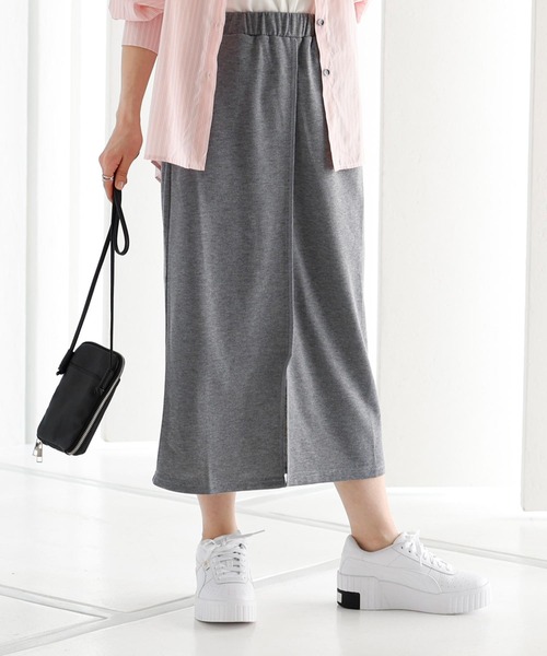 KOBE LETTUCE（コウベレタス）の「センタースリットスウェットタイトスカート（スカート・レディース・ブラック系1/ホワイト系1/グレー/イエロー系1/ホワイト系/イエロー/グレー系1/ブラック・2/1）」の6枚目の写真