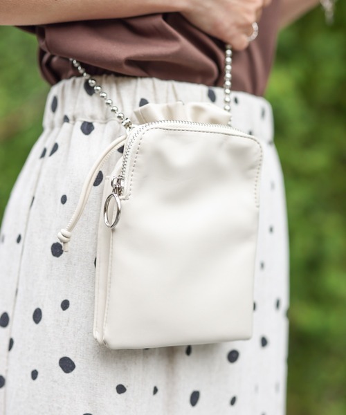 CIAOPANIC TYPY（チャオパニックティピー）の「ボールチェーンダブルポケットショルダー（ショルダーバッグ・レディース・ブラック/シルバー/イエロー/アイボリー・ONE SIZE）」の5枚目の写真