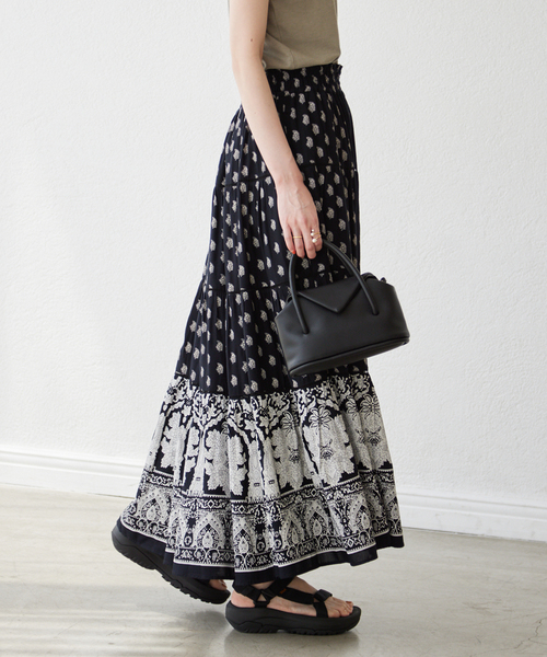 SLOBE IENAスローブイエナ　プリントティアードロングスカート新品 FLOWERティアード スカート（ロング・マキシ丈スカート）｜SLOBE