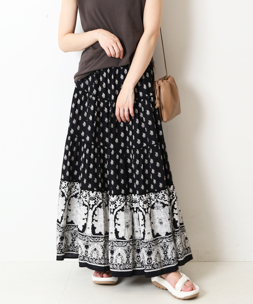 新品✨ SLOBE IENA インドパネルプリントトリミング スカート SLOBE IENA（スローブイエナ）の「インドパネルプリント