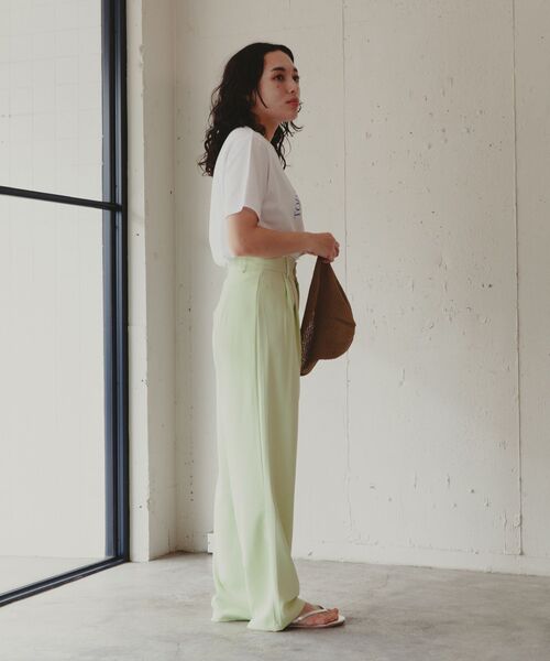 Kari & lili(カウリアンドリィリィ)の「collor tuck pants(その他パンツ・レディース・ライトブルー/ライトグリーン/ライトピンク・MEDIUM/LARGE)」の10枚目の写真