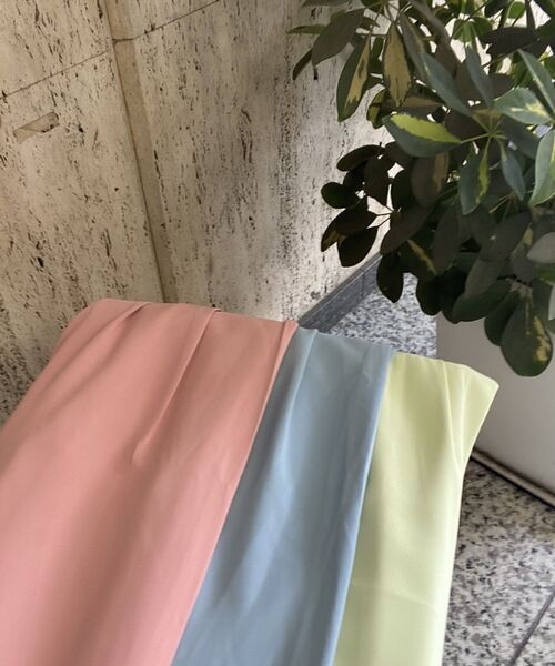 Kari & lili(カウリアンドリィリィ)の「collor tuck pants(その他パンツ・レディース・ライトブルー/ライトグリーン/ライトピンク・MEDIUM/LARGE)」の12枚目の写真