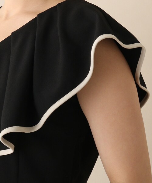 OPAQUE.CLIP（オペークドットクリップ）の「◆配色フリルカラーワンピース（ワンピース・レディース・サックスブルー系4/レンガ/ブラック系4・36/38）」の11枚目の写真