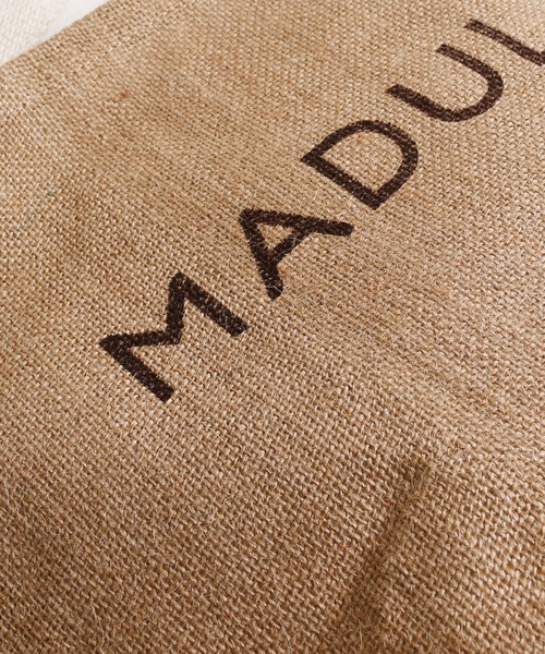 MADULI(マドゥリ)の「MADULI マドゥリ / ロゴプリントビッグトートバッグ ジュートバッグ/ 22561(トートバッグ・レディース・ナチュラル/ブラック・FREE)」の7枚目の写真