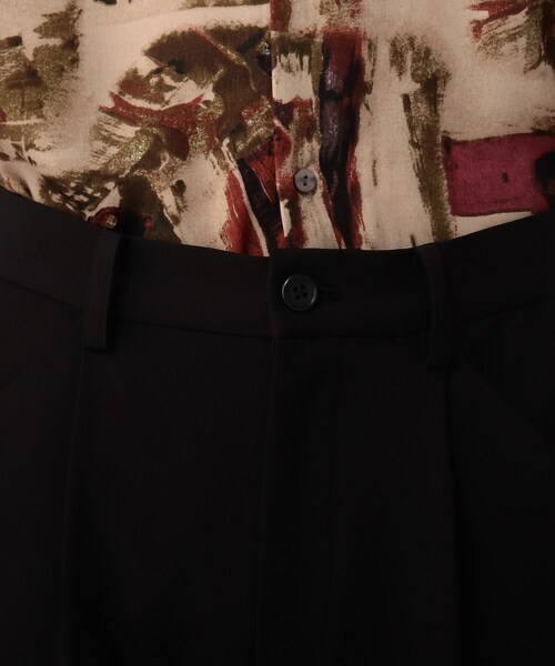 tk.TAKEO KIKUCHI（ティーケータケオキクチ）の「◆ワンタックストレートスリットパンツ（その他パンツ・メンズ・ブラック/オフホワイト・01/02/03）」の3枚目の写真