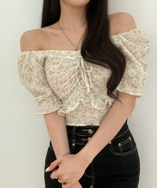 BEIDELLI（ベイデリー）の「[BELLIDE MADE] フラワーフリルクロップド丈ブラウス（シャツ/ブラウス・レディース・グリーン/イエロー/スカイブルー・FREE）」の8枚目の写真