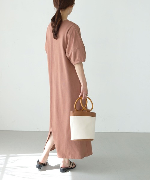 HER CLOSET(ハークローゼット)の「【shemoshelly】深Vネックランタンスリーブワンピース(ワンピース・レディース・チャコールグレー/ブラック/グリーン/テラコッタ・M)」の20枚目の写真