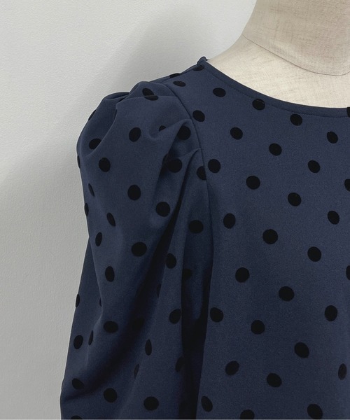 PICCIN（ピッチン）の「フロッキードットタック袖プルオーバー（Tシャツ/カットソー・レディース・ブラック/ネイビー・M）」の20枚目の写真