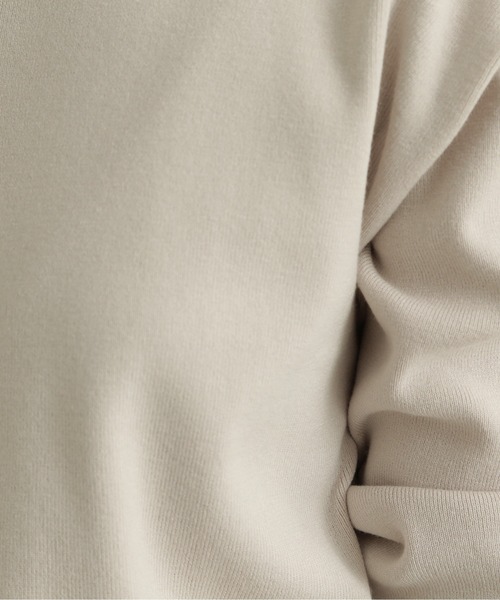 NATURAL BEAUTY BASIC（ナチュラルビューティーベーシック）の「＜総針ベーシックシリーズ＞Ｖネック（ニット/セーター・レディース・ベージュ/ネイビー/オレンジ/グリーン・MEDIUM）」の12枚目の写真