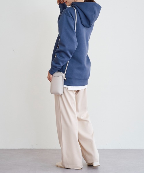 DISCOAT(ディスコート)の「ライトダンボールパーカー(パーカー・レディース・ブラック/モカ/ダークブルー/グレイッシュベージュ・MEDIUM/LARGE)」の11枚目の写真