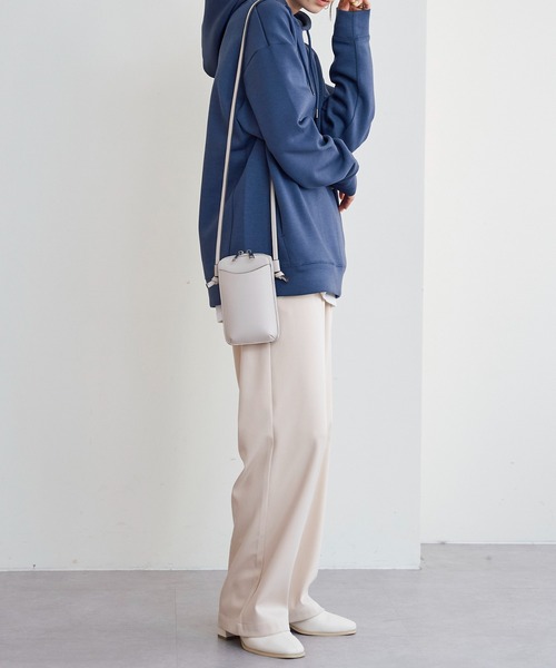 DISCOAT(ディスコート)の「ライトダンボールパーカー(パーカー・レディース・ブラック/モカ/ダークブルー/グレイッシュベージュ・MEDIUM/LARGE)」の8枚目の写真