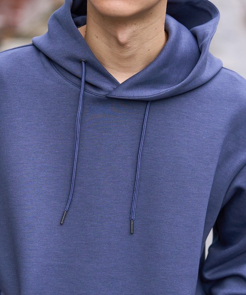 DISCOAT(ディスコート)の「ライトダンボールパーカー(パーカー・レディース・ブラック/モカ/ダークブルー/グレイッシュベージュ・MEDIUM/LARGE)」の16枚目の写真