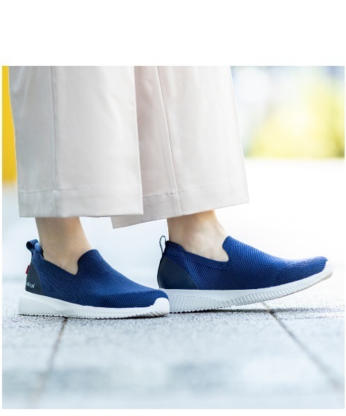 ABC-MART(エービーシーマート)の「ABC SELECT エービーシーセレクト SOCK SLIP ON スリッポン W1005 NAVY(スニーカー・レディース・ブルー・6h/5h/6/8/7/7h)」の1枚目の写真