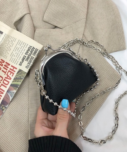 Vipoa（ヴィポア）の「キスロックボールチェーンミニポーチ（ショルダーバッグ・レディース・ブラック・FREE）」の6枚目の写真