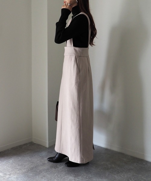 Riberry(リベリー)の「サスペンダー付きスリットタイトスカート(スカート・レディース・ブラック/ベージュ/カーキ/マスタード・MEDIUM)」の7枚目の写真