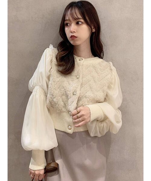 dazzlin（ダズリン）の「パールボタンカーデニットトップス（ニット/セーター・レディース・ブラック/オフホワイト/グレー・FREE）」の6枚目の写真