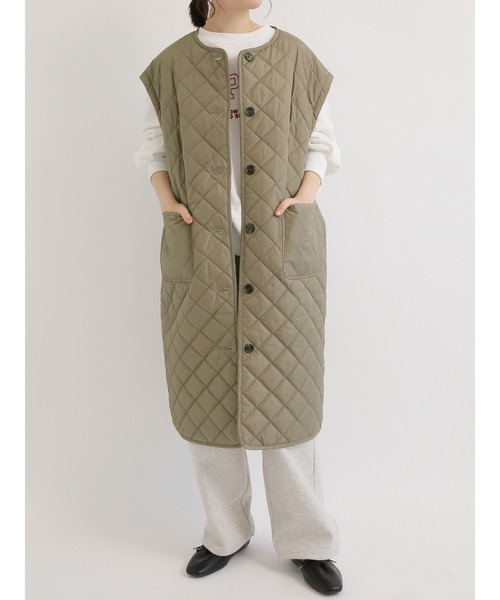 Samansa Mos2 blue（サマンサモスモスブルー）の「ロングキルトコート（ノーカラーコート・レディース・ブラック/グレー/キナリ・ﾌﾘ-）」の6枚目の写真