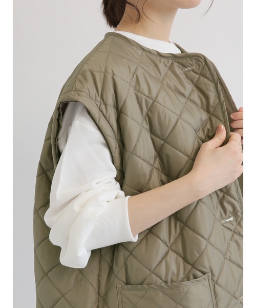 Samansa Mos2 blue（サマンサモスモスブルー）の「ロングキルトコート（ノーカラーコート・レディース・ブラック/グレー/キナリ・ﾌﾘ-）」の9枚目の写真