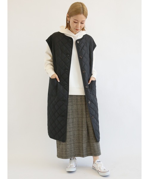 Samansa Mos2 blue（サマンサモスモスブルー）の「ロングキルトコート（ノーカラーコート・レディース・ブラック/グレー/キナリ・ﾌﾘ-）」の17枚目の写真