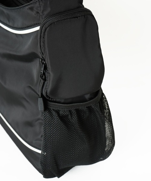 X-girl(エックスガール)の「OVAL LOGO TOTE BAG(トートバッグ・レディース・ブラック/ベージュ・ONE SIZE)」の3枚目の写真