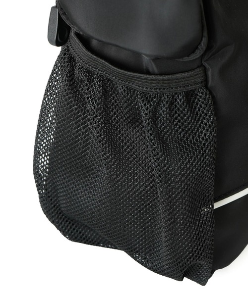 X-girl(エックスガール)の「OVAL LOGO TOTE BAG(トートバッグ・レディース・ブラック/ベージュ・ONE SIZE)」の5枚目の写真