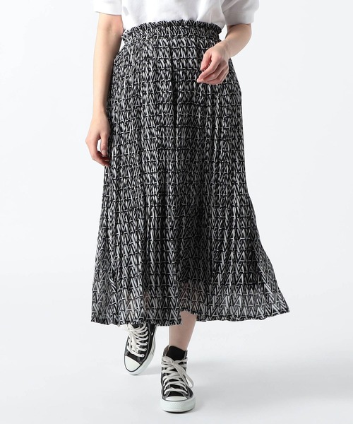 Grand PARK（グランドパーク）の「総柄シフォン　シワ消しプリーツスカート（スカート・レディース・カーキ/ブラック/その他1/その他2・FREE）」の2枚目の写真