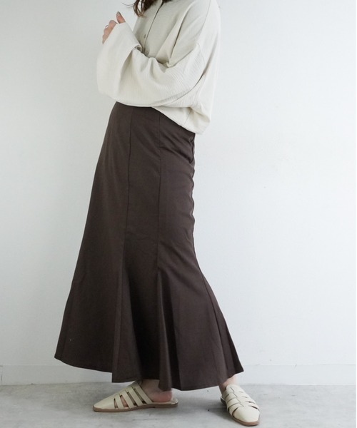 Fabby fabby(ファビィーファビィー)の「グルカスクエア―フラットサンダル(サンダル・レディース・ライトベージュ/ブラック・SMALL/LL/LARGE/MEDIUM)」の20枚目の写真