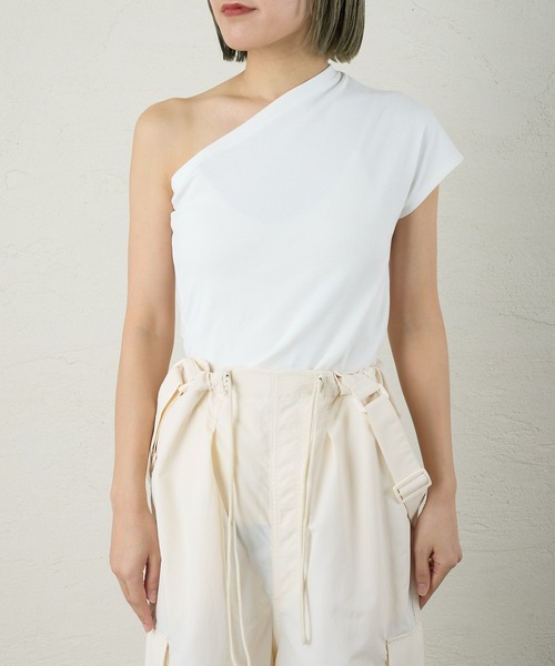 Omekashi(オメカシ)の「【earthy_ 】ワンショルTシャツ(Tシャツ/カットソー・レディース・オフホワイト/ブラック・FREE)」の18枚目の写真