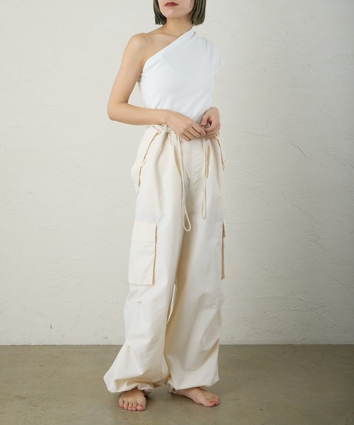 Omekashi(オメカシ)の「【earthy_ 】ワンショルTシャツ(Tシャツ/カットソー・レディース・オフホワイト/ブラック・FREE)」の20枚目の写真