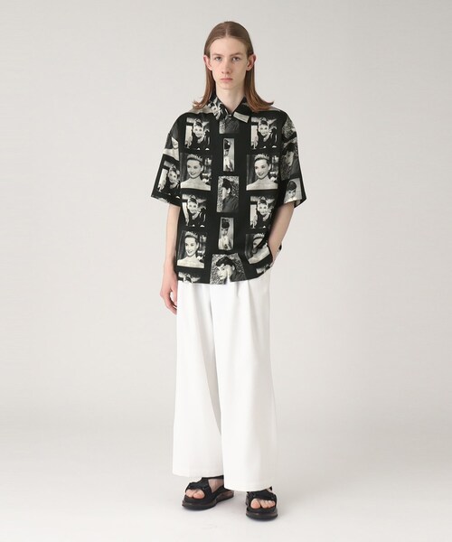 tk.TAKEO KIKUCHI(ティーケータケオキクチ)の「◆Retro Grade for tk.TAKEO KIKUCHI モンロー&ヘップバーン総柄シャツ(シャツ/ブラウス・メンズ・ホワイト系4/ブラック系3・01/02/03)」の21枚目の写真