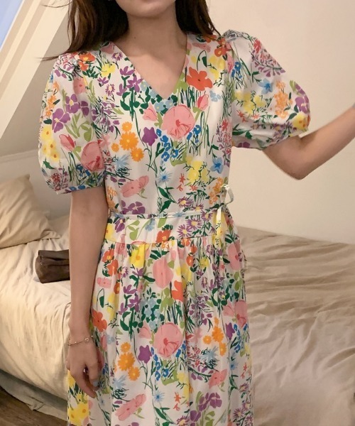 N.s(エヌドットエス)の「花柄Vネックワンピース(ワンピース・レディース・ホワイト・FREE)」の17枚目の写真