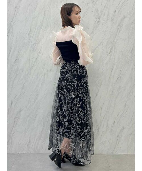 dazzlin（ダズリン）の「フラワーグリッターシアースカート（スカート・レディース・オフホワイト/ブラック・SMALL/MEDIUM）」の4枚目の写真