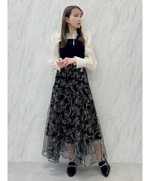 dazzlin（ダズリン）の「フラワーグリッターシアースカート（スカート・レディース・オフホワイト/ブラック・SMALL/MEDIUM）」の7枚目の写真