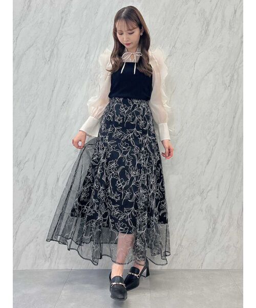 dazzlin（ダズリン）の「フラワーグリッターシアースカート（スカート・レディース・オフホワイト/ブラック・SMALL/MEDIUM）」の10枚目の写真