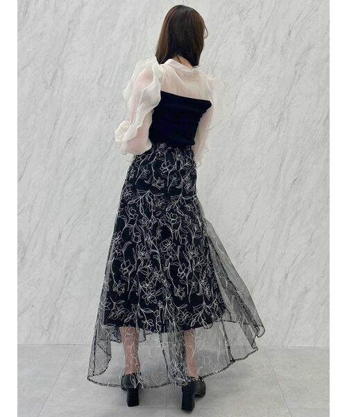 dazzlin（ダズリン）の「フラワーグリッターシアースカート（スカート・レディース・オフホワイト/ブラック・SMALL/MEDIUM）」の3枚目の写真