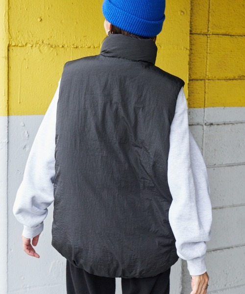 Auntie Rosa Holiday（アンティローザホリデー）の「中綿スタンドオーバーサイズベスト（ダウンベスト・レディース・ブラック/アイボリー・FREE）」の7枚目の写真