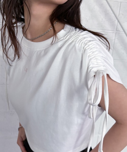 EPIMI E'PIMMY（エピミエピミー）の「ショルダードロストTシャツ（Tシャツ/カットソー・レディース・オートミール/ブラック/オフホワイト・MEDIUM）」の2枚目の写真