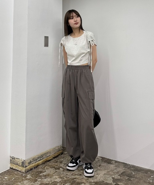 EPIMI E'PIMMY（エピミエピミー）の「ショルダードロストTシャツ（Tシャツ/カットソー・レディース・オートミール/ブラック/オフホワイト・MEDIUM）」の5枚目の写真