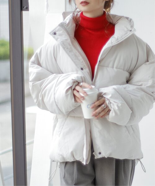 frames RAY CASSIN(フレームスレイカズン)の「裾ラウンドフェイクダウン(ダウンジャケット/コート・レディース・ベージュ/キナリ/ブラック・FREE)」の2枚目の写真