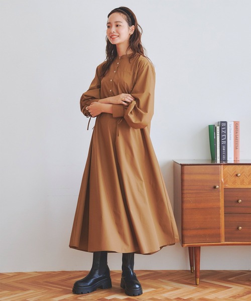 titivate（ティティベイト）の「ボリュームスリーブシャツワンピース（シャツワンピース・レディース・ブラック/オフホワイト/ブラウン・S/M）」の7枚目の写真