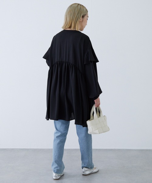 LAVEANGE（ラビアンジェ）の「ギャザーフレアチュニックブラウス（シャツ/ブラウス・レディース・ブラック/オフホワイト/カーキ・4L/M/LL/3L/5L）」の21枚目の写真